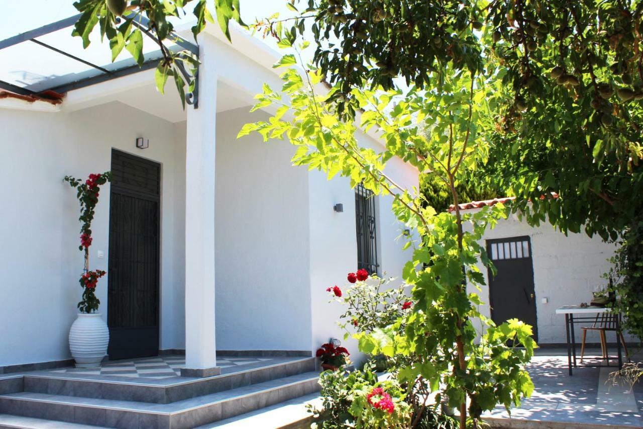 Villa Orange Garden Egio Exterior foto